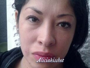 Aliciakisshot