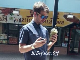 BiBoyShowOff