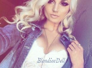 BlondieeDoll