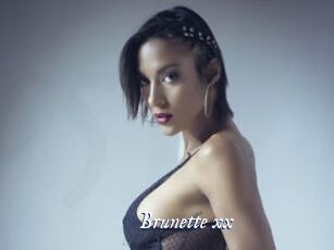 Brunette_xx