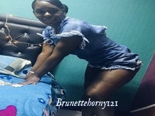 Brunettehorny121