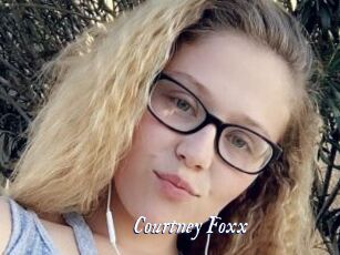 Courtney_Foxx
