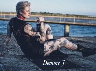 Domme_J