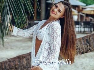 Hottreasurejulia