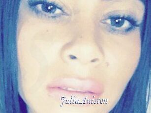 Julia_Aniston