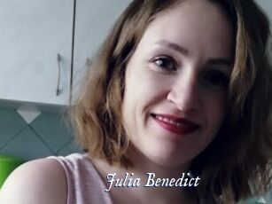 Julia_Benedict