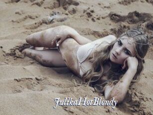 JulikaHotBlondy