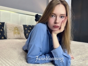 Juneblooming