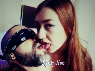 Kinky_lion