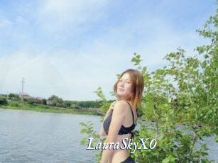 LauraSkyXO
