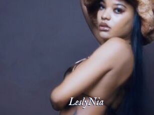 LeslyNia