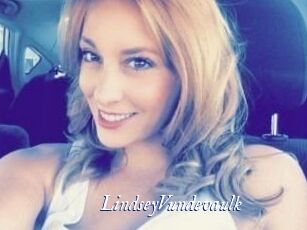 LindseyVundevaulk