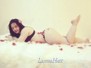 LunnaHott