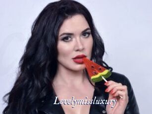 Lovelymissluxury