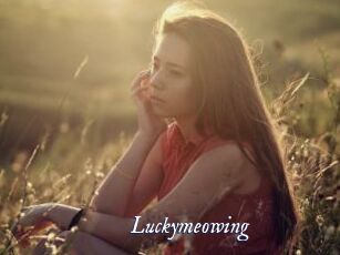 Luckymeowing