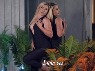 Luna_vee