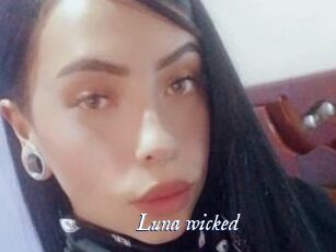 Luna_wicked