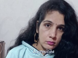 Lustynitika