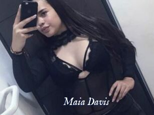 Maia_Davis