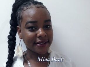 Miaa_Davis