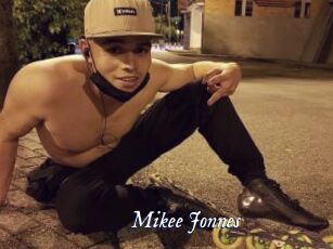 Mikee_Jonnes