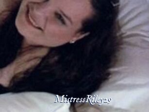 MistressRiley29