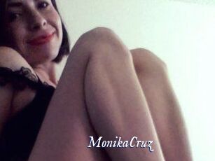 Monika_Cruz