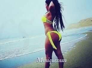Moniquexoxo