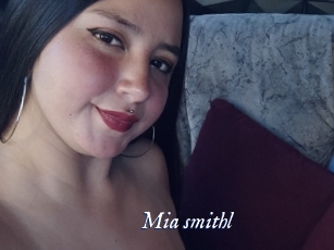 Mia_smithl