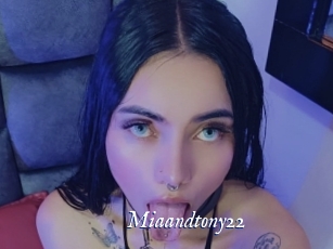 Miaandtony22