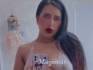 Miajjones28