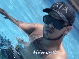 Mikee_scooth