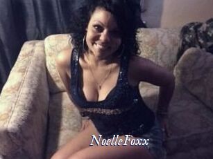 Noelle_Foxx