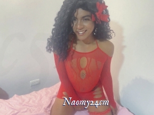 Naomy24cm