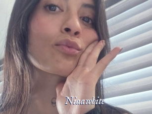 Niaawhite