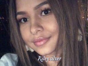 Riley_silver