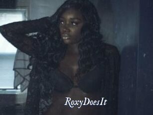 RoxyDoesIt