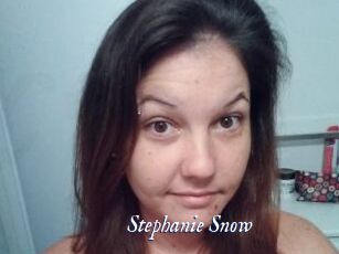 Stephanie_Snow