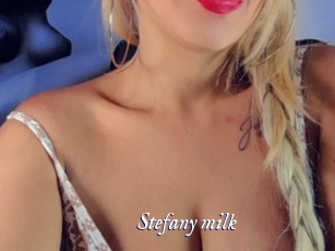 Stefany_milk