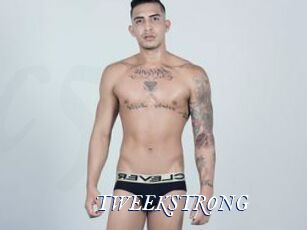 TWEEKSTRONG
