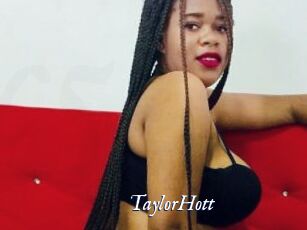 TaylorHott Cam 5