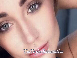 TiaTaylorBabestation