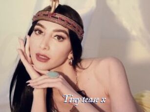 Tiny_tease_x