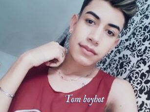 Tom_boyhot