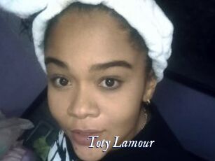 Toty_Lamour