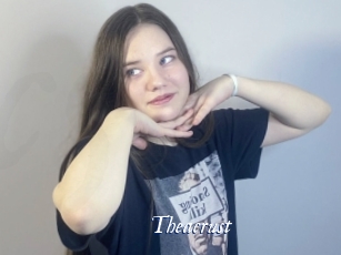 Theacrust