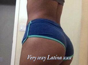 Very_sexy_Latina_xxx