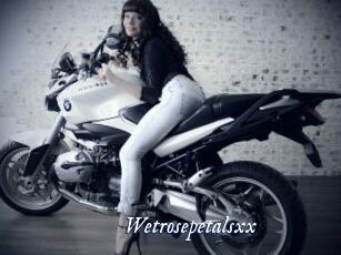 Wetrosepetalsxx